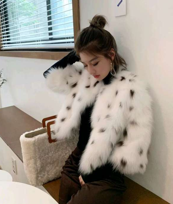 只上门的超乖巧听话美女